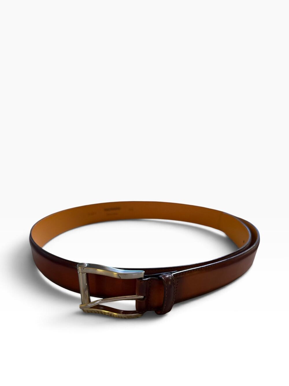 Magnanni Men’s Carbon Leather Dress Belt Cognac Brown Size 42 NWOT Spain